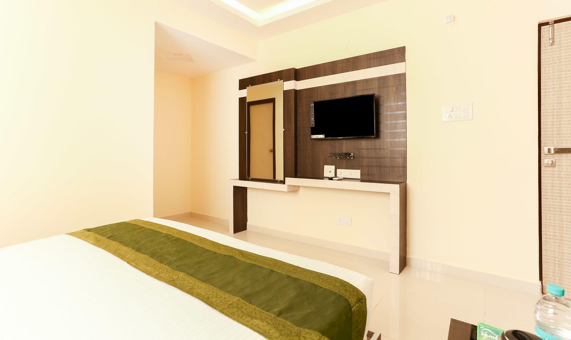 Fabhotel Rotano Suites - Yelahanka Bangalore Dış mekan fotoğraf