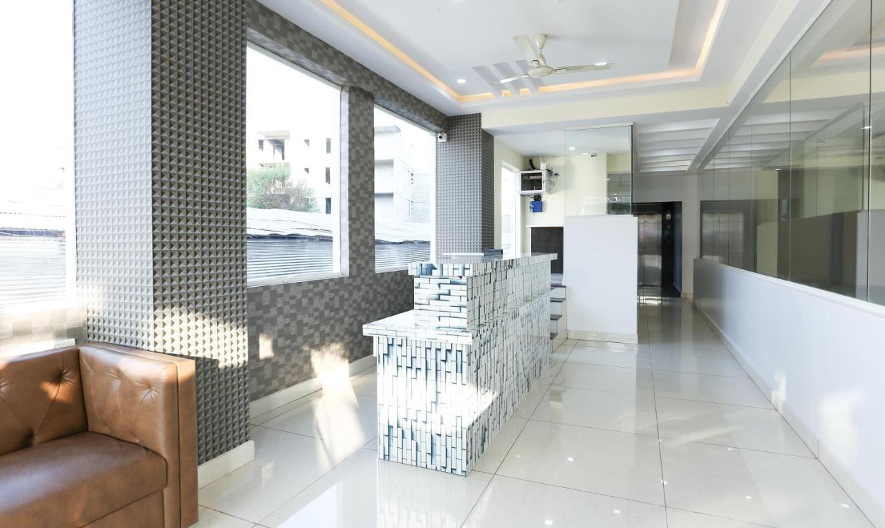 Fabhotel Rotano Suites - Yelahanka Bangalore Dış mekan fotoğraf